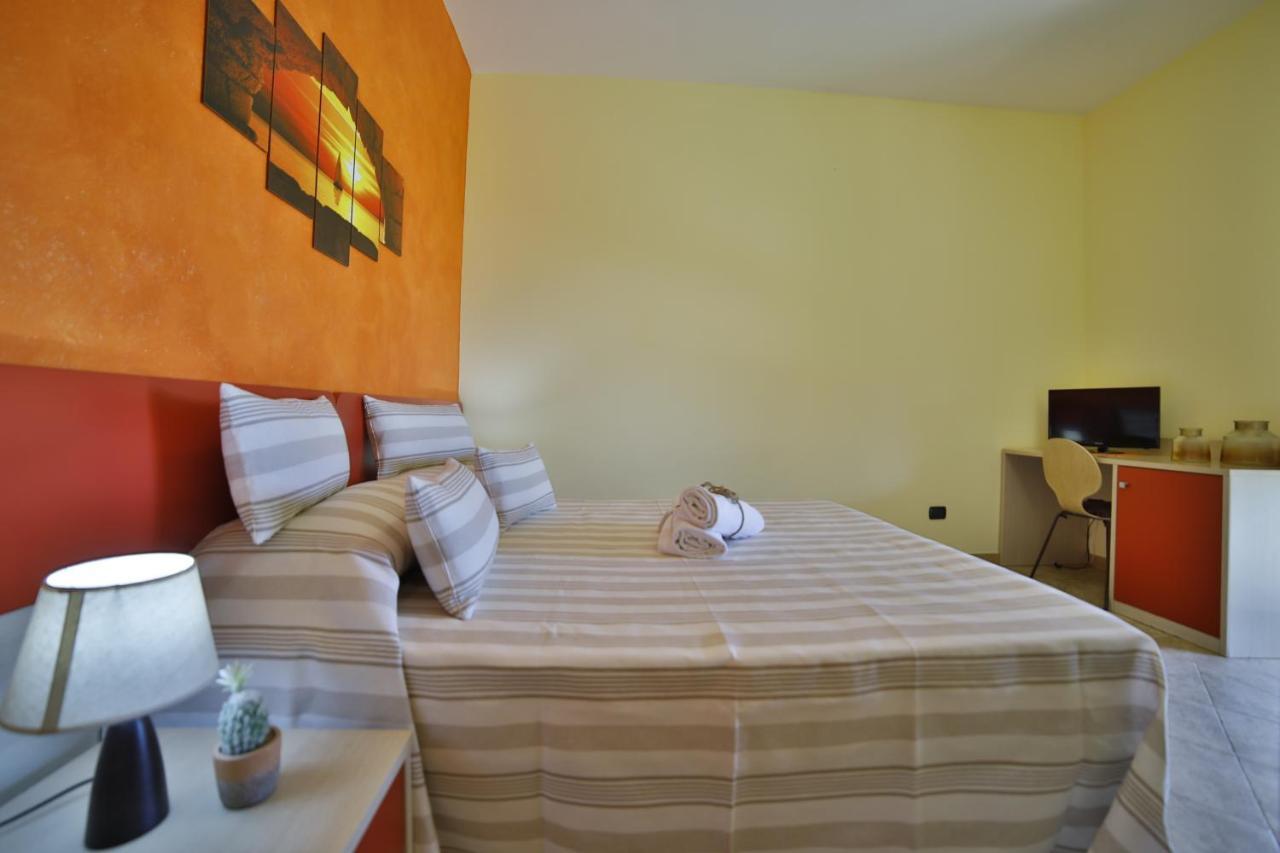 B&B La Casa Di Attilio Porto Cesareo Exteriör bild