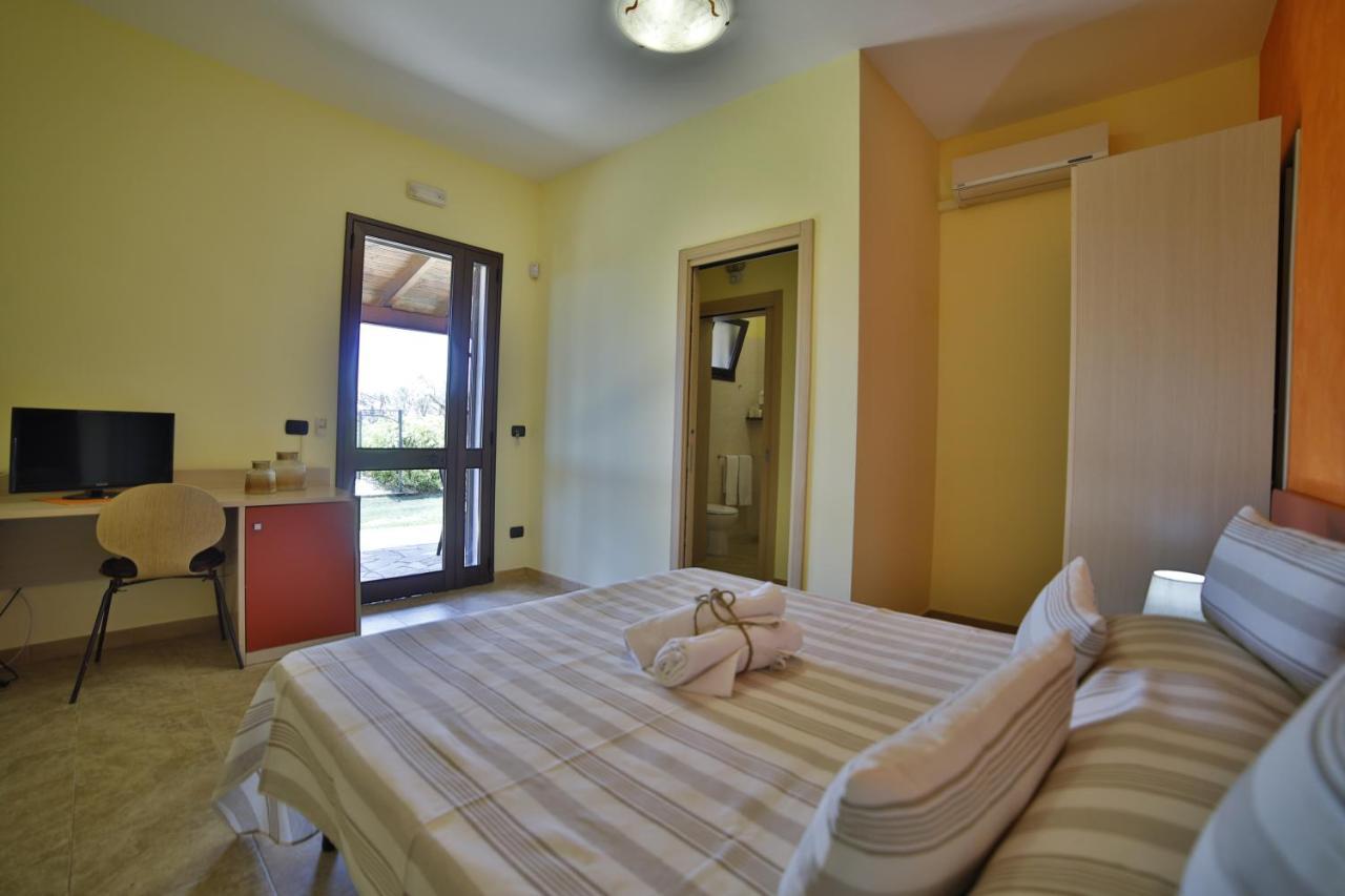 B&B La Casa Di Attilio Porto Cesareo Exteriör bild